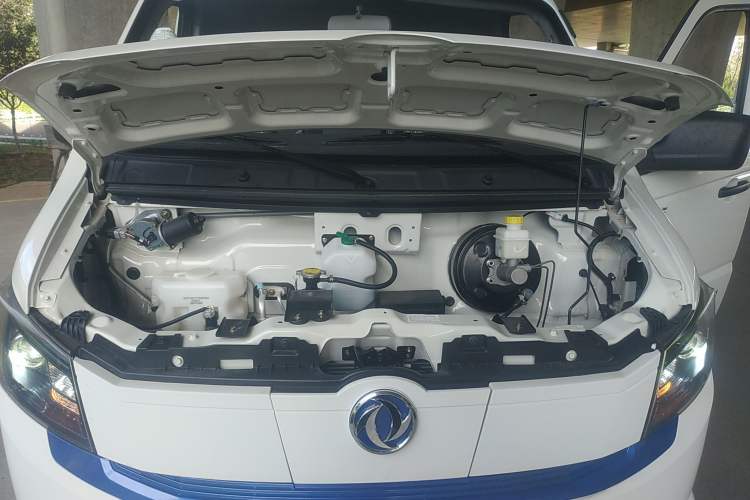 Used Dongfeng Yufeng EM27 2024 EM27L Henan Lidong 41.472 kWh Engine Bay