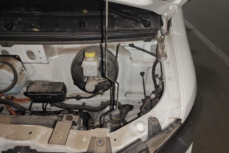Used Dongfeng Yufeng EM27 2024 EM27L BYD CATL 41.86 kWh Engine Bay Left