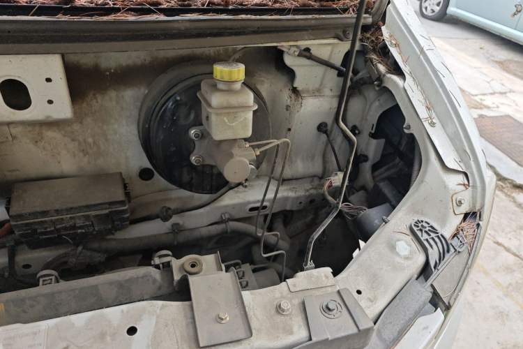 Used Dongfeng Yufeng EM27 2024 EM27 EVE Energy 41.86 kWh Engine Bay Left