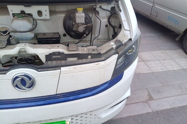 Used Dongfeng Yufeng EM27 2024 EM27L Eves Power 41.86 kWh Engine Bay Left