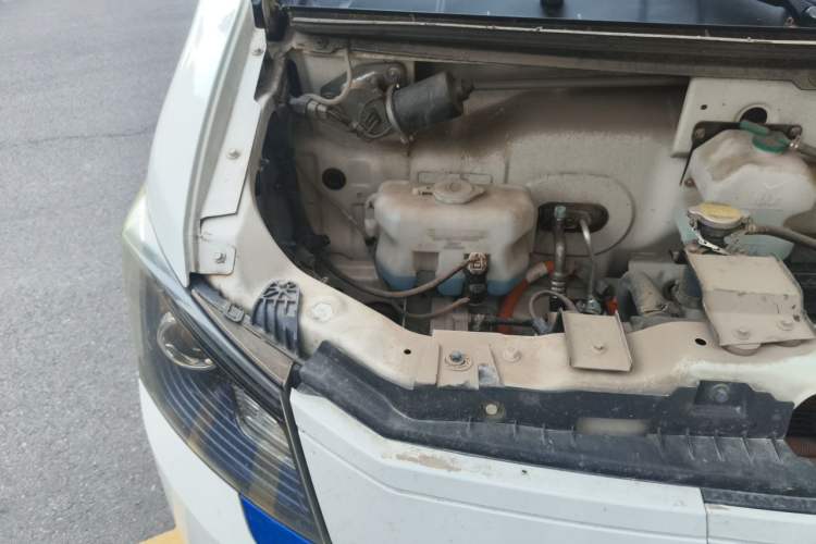Used Dongfeng Yufeng EM27 2024 EM27L Eves Power 41.86 kWh Engine Bay Right