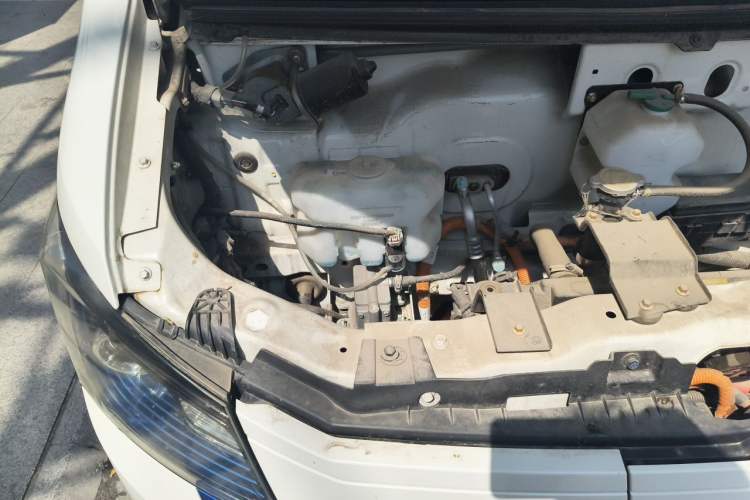 Used Dongfeng Yufeng EM27 2024 EM27 EVE Energy 41.86 kWh Engine Bay Right
