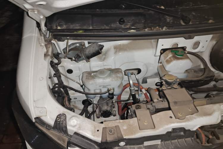 Used Dongfeng Yufeng EM27 2024 EM27L BYD CATL 41.86 kWh Engine Bay Right
