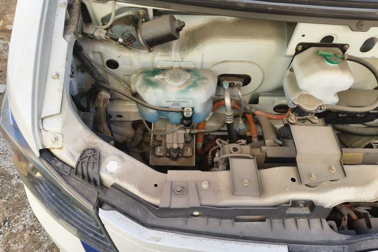 Used Dongfeng Yufeng EM27 2024 EM27 EVE Energy 41.86 kWh Engine Bay Right