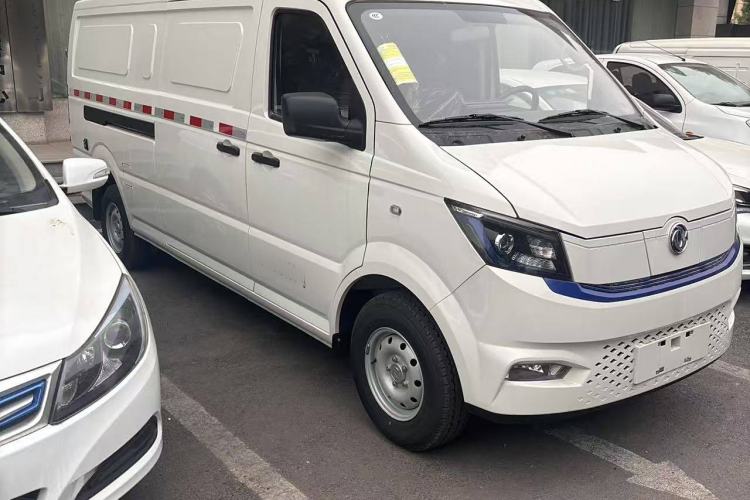 Used Dongfeng Yufeng EM27 2024 EM27 EVE Energy 41.86 kWh Exterior 1