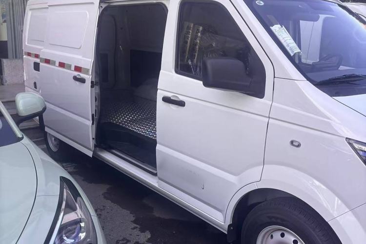 Used Dongfeng Yufeng EM27 2024 EM27L BYD CATL 41.86 kWh Exterior 3