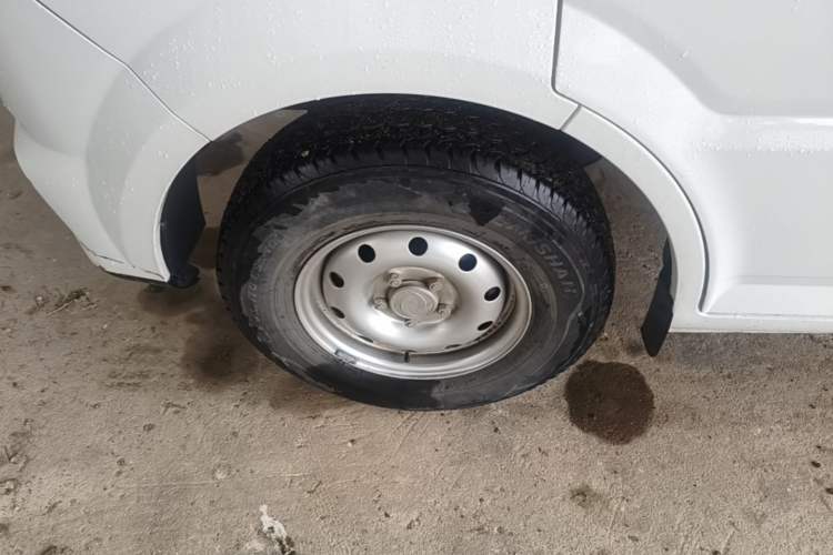 Used Dongfeng Yufeng EM27 2024 EM27 EVE Energy 41.86 kWh Exterior 4