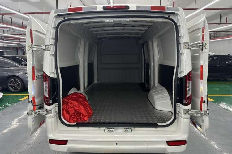 Used Dongfeng Yufeng EM27 2024 EM27 CATL 41.86 kWh Exterior 5