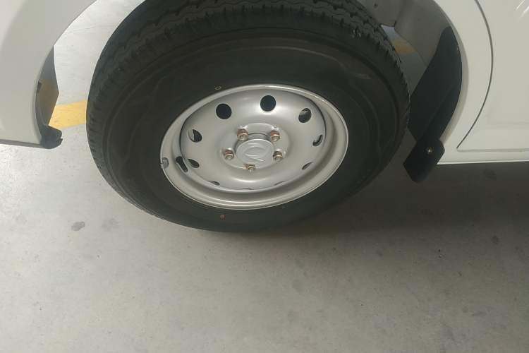 Used Dongfeng Yufeng EM27 2024 EM27L Henan Lidong 41.472 kWh Exterior 7