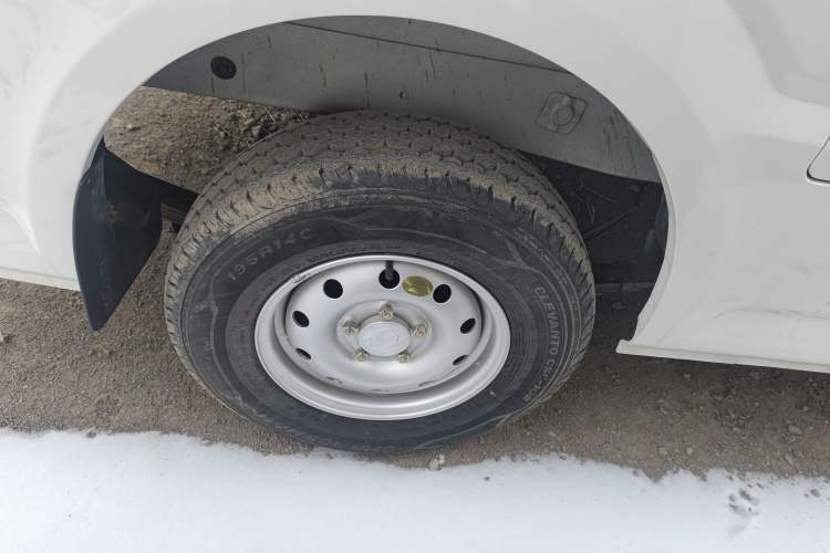 Used Dongfeng Yufeng EM27 2024 EM27L BYD CATL 41.86 kWh Exterior 8