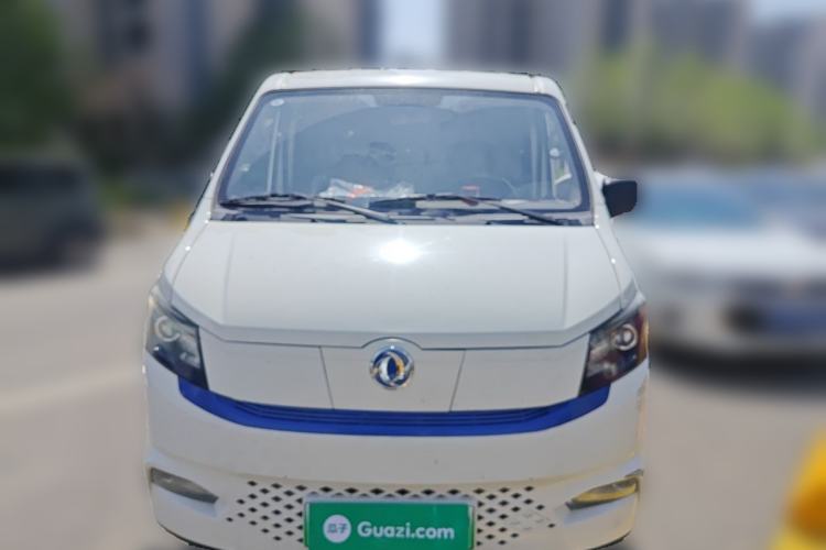 Used Dongfeng Yufeng EM27 2024 EM27 Henan Lithium Power 41.472 kWh Front