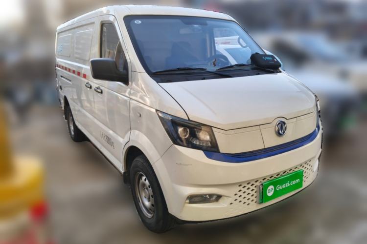 Used Dongfeng Yufeng EM27 2024 EM27 EVE Energy 41.86 kWh Front Right 45 Deg