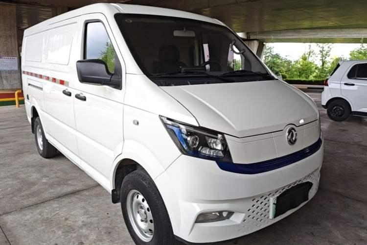 Used Dongfeng Yufeng EM27 2024 EM27 Henan Lithium Power 41.472 kWh Front Right 45 Deg