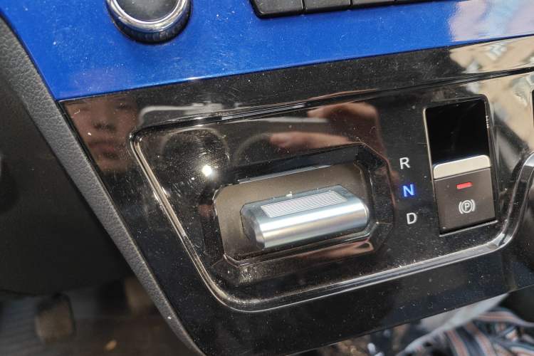Used Dongfeng Yufeng EM27 2024 EM27L Henan Lidong 41.472 kWh Gear Lever