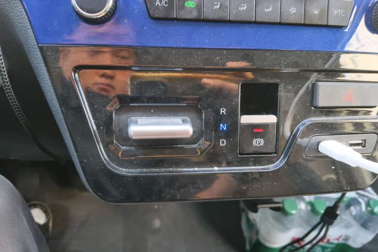 Used Dongfeng Yufeng EM27 2024 EM27 EVE Energy 41.86 kWh Gear Lever
