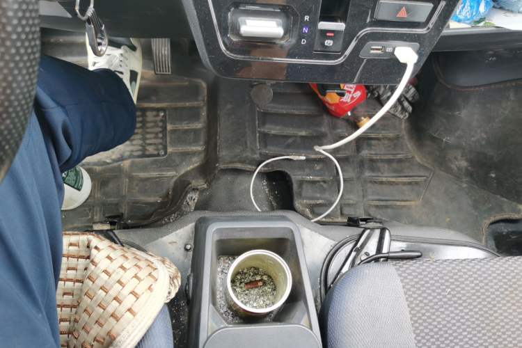 Used Dongfeng Yufeng EM27 2024 EM27 Henan Lithium Power 41.472 kWh Gear Lever