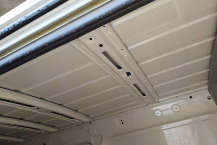 Used Dongfeng Yufeng EM27 2024 EM27L BYD CATL 41.86 kWh Headliner