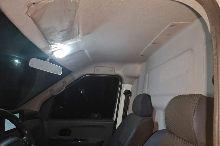 Used Dongfeng Yufeng EM27 2024 EM27L BYD CATL 41.86 kWh Headliner