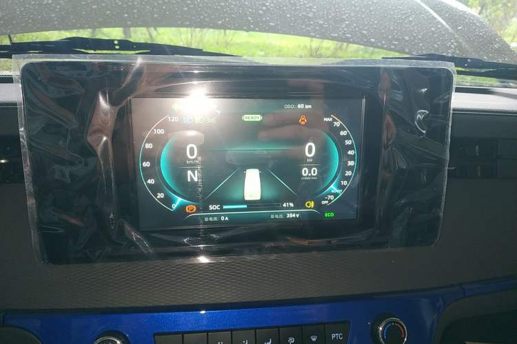 Used Dongfeng Yufeng EM27 2024 EM27L Henan Lidong 41.472 kWh Instrument Cluster