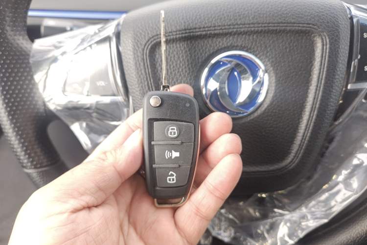 Used Dongfeng Yufeng EM27 2024 EM27L BYD CATL 41.86 kWh Interior 1