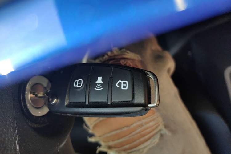 Used Dongfeng Yufeng EM27 2024 EM27L Henan Lidong 41.472 kWh Interior 1