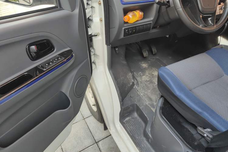 Used Dongfeng Yufeng EM27 2024 EM27L Henan Lidong 41.472 kWh Interior 3
