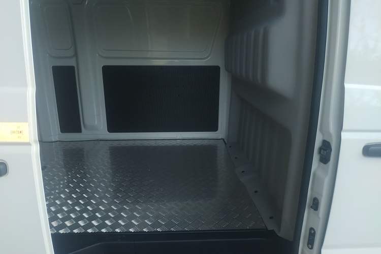 Used Dongfeng Yufeng EM27 2024 EM27L Henan Lidong 41.472 kWh Interior 4
