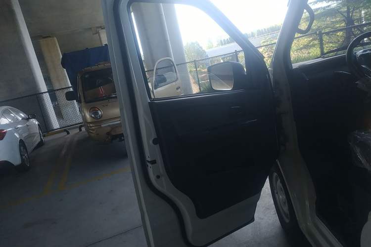 Used Dongfeng Yufeng EM27 2024 EM27L Henan Lidong 41.472 kWh Interior 8
