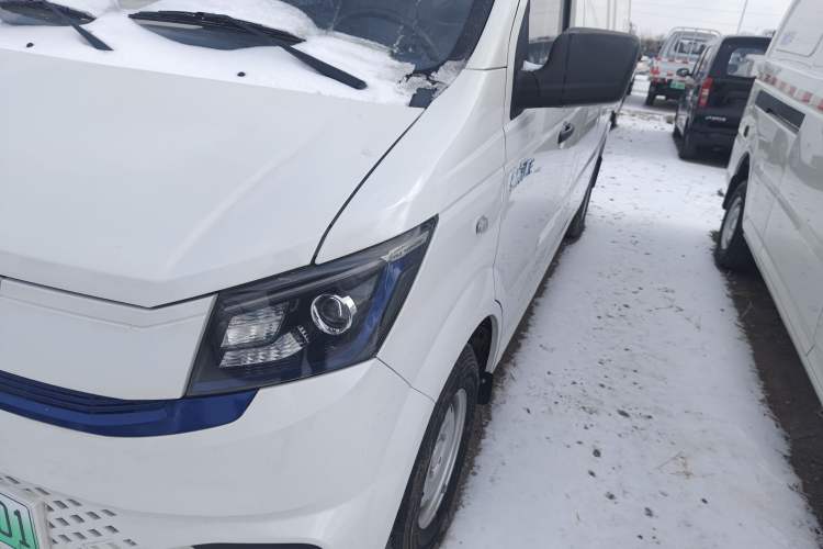 Used Dongfeng Yufeng EM27 2024 EM27L BYD CATL 41.86 kWh Left Front Headlight