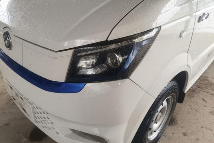Used Dongfeng Yufeng EM27 2024 EM27 EVE Energy 41.86 kWh Left Front Headlight