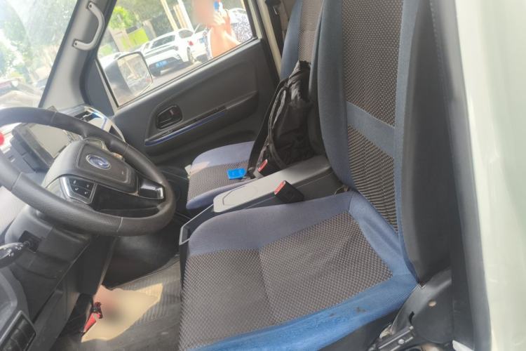 Used Dongfeng Yufeng EM27 2024 EM27L Eves Power 41.86 kWh Left Front Seat