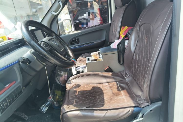 Used Dongfeng Yufeng EM27 2024 EM27 EVE Energy 41.86 kWh Left Front Seat