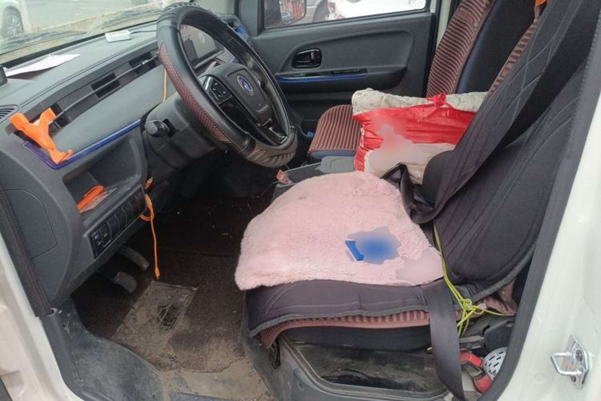 Used Dongfeng Yufeng EM27 2024 EM27L Eves Power 41.86 kWh Left Front Seat
