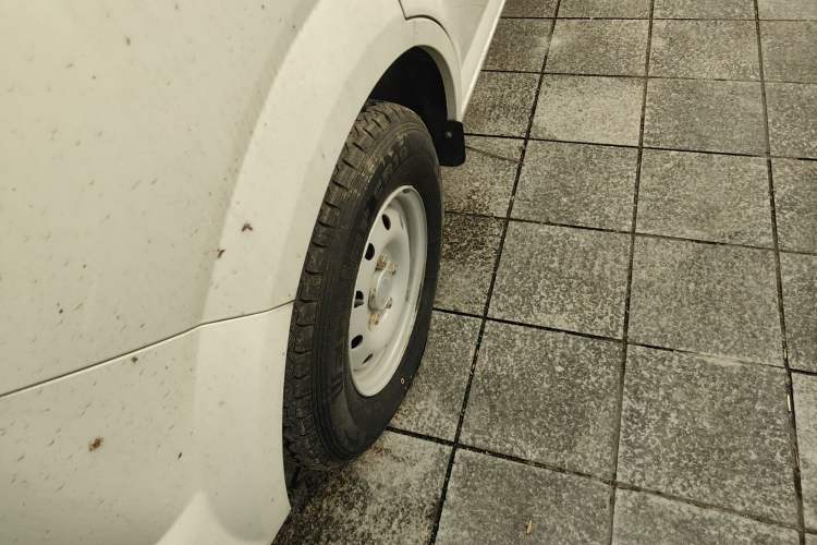 Used Dongfeng Yufeng EM27 2024 EM27L Eves Power 41.86 kWh Left Front Wheel Hub
