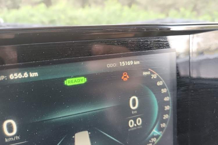 Used Dongfeng Yufeng EM27 2024 EM27L Eves Power 41.86 kWh Odometer Close Up