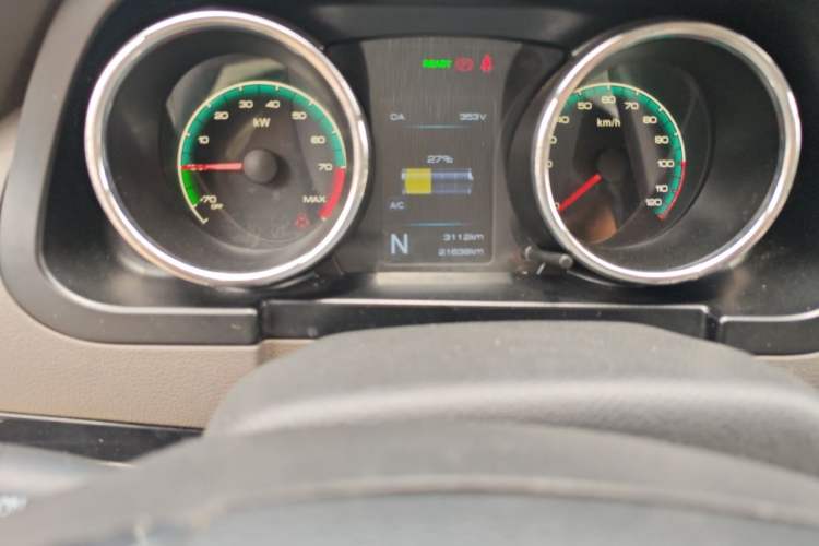 Used Dongfeng Yufeng EM27 2024 EM27 Henan Lithium Power 41.472 kWh Odometer Close Up
