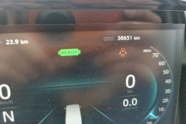 Used Dongfeng Yufeng EM27 2024 EM27 Henan Lithium Power 41.472 kWh Odometer Close Up