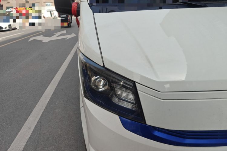 Used Dongfeng Yufeng EM27 2024 EM27L Henan Lidong 41.472 kWh Right Front Headlight