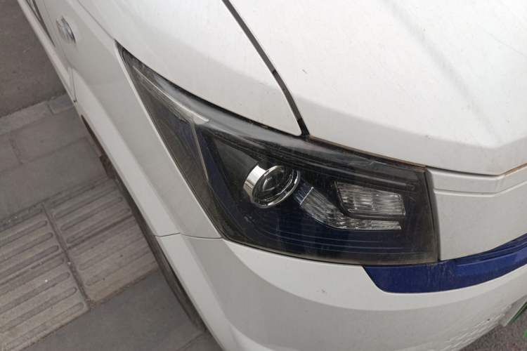 Used Dongfeng Yufeng EM27 2024 EM27L Eves Power 41.86 kWh Right Front Headlight