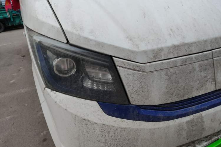Used Dongfeng Yufeng EM27 2024 EM27L Eves Power 41.86 kWh Right Front Headlight