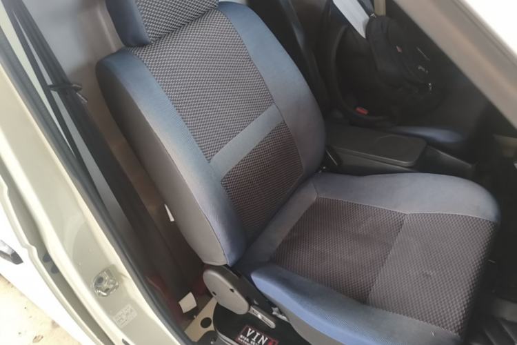 Used Dongfeng Yufeng EM27 2024 EM27 EVE Energy 41.86 kWh Right Front Seat