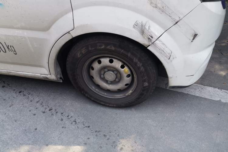 Used Dongfeng Yufeng EM27 2024 EM27L Eves Power 41.86 kWh Right Front Wheel Hub