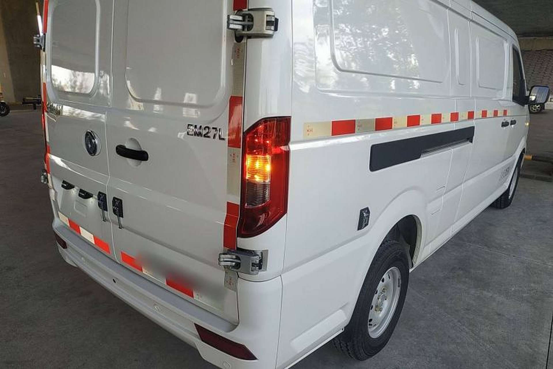 Used Dongfeng Yufeng EM27 2024 EM27L Henan Lidong 41.472 kWh Right Rear Taillight
