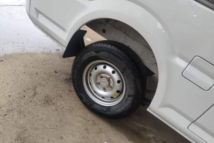 Used Dongfeng Yufeng EM27 2024 EM27 EVE Energy 41.86 kWh Right Rear Wheel Hub