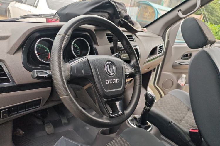 Used Dongfeng Yufeng EM27 2024 EM27 Henan Lithium Power 41.472 kWh Steering Wheel