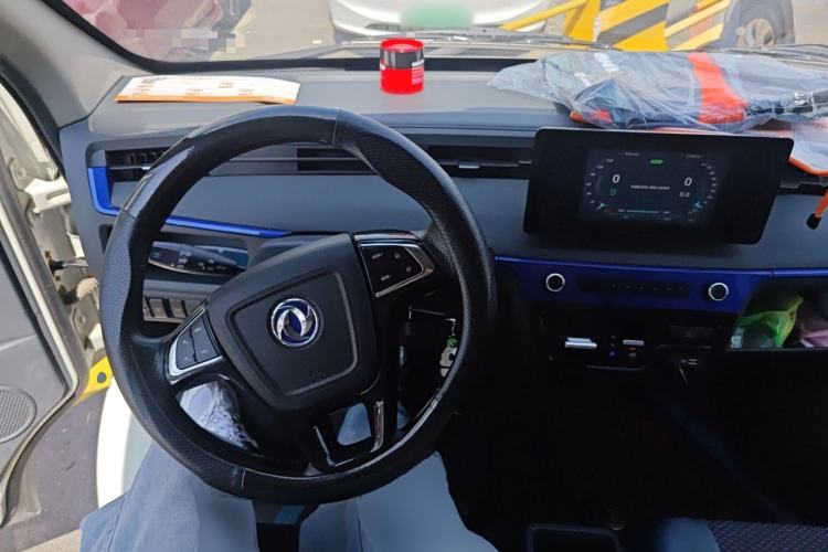 Used Dongfeng Yufeng EM27 2024 EM27 Henan Lithium Power 41.472 kWh Steering Wheel
