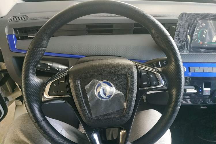 Used Dongfeng Yufeng EM27 2024 EM27L Henan Lidong 41.472 kWh Steering Wheel