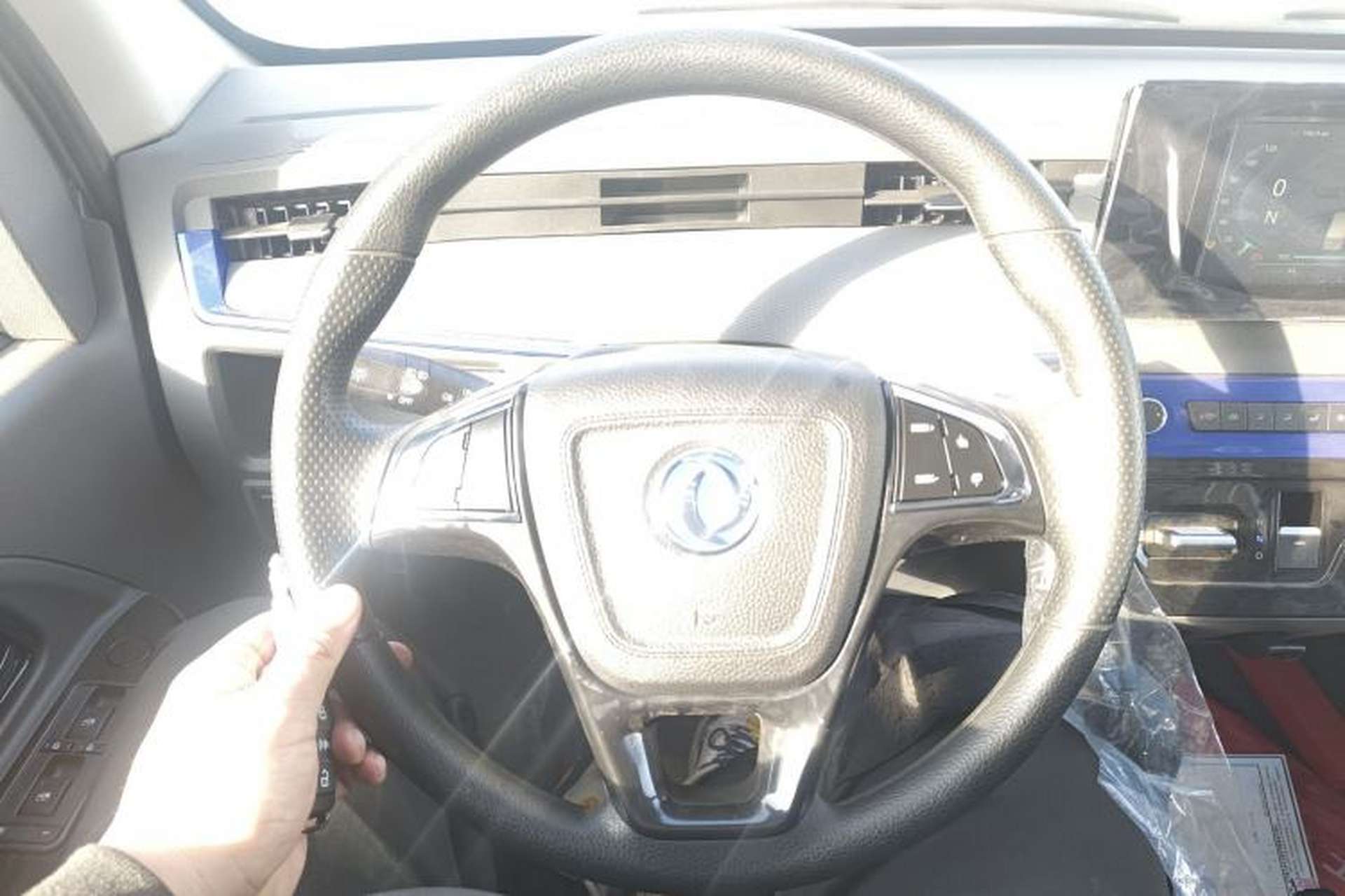 Used Dongfeng Yufeng EM27 2024 EM27L BYD CATL 41.86 kWh Steering Wheel