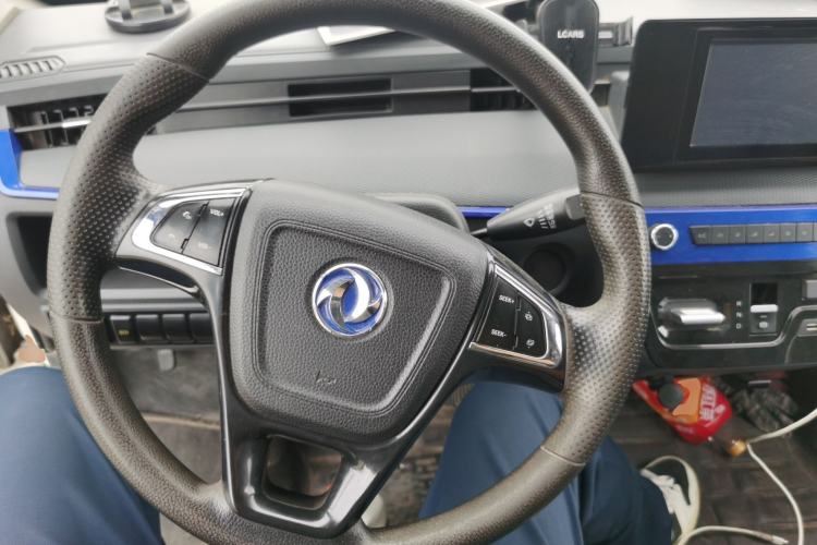 Used Dongfeng Yufeng EM27 2024 EM27 Henan Lithium Power 41.472 kWh Steering Wheel
