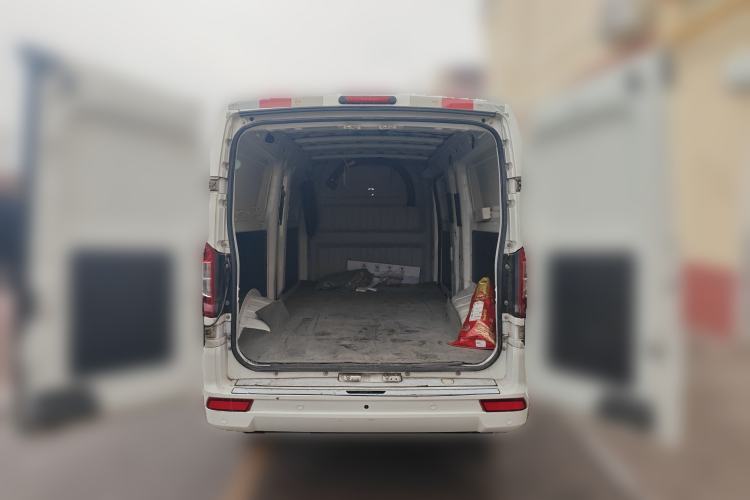 Used Dongfeng Yufeng EM27 2024 EM27L Eves Power 41.86 kWh Trunk
